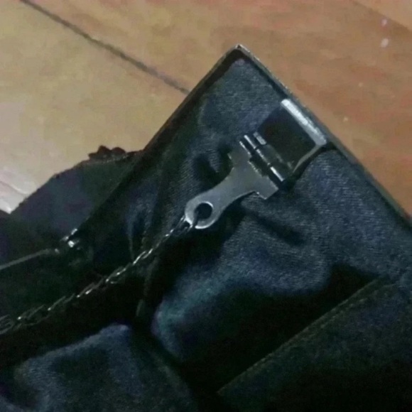 Moyna Couture Vintage Bejeweled Black Handbag - Picture 4 of 9